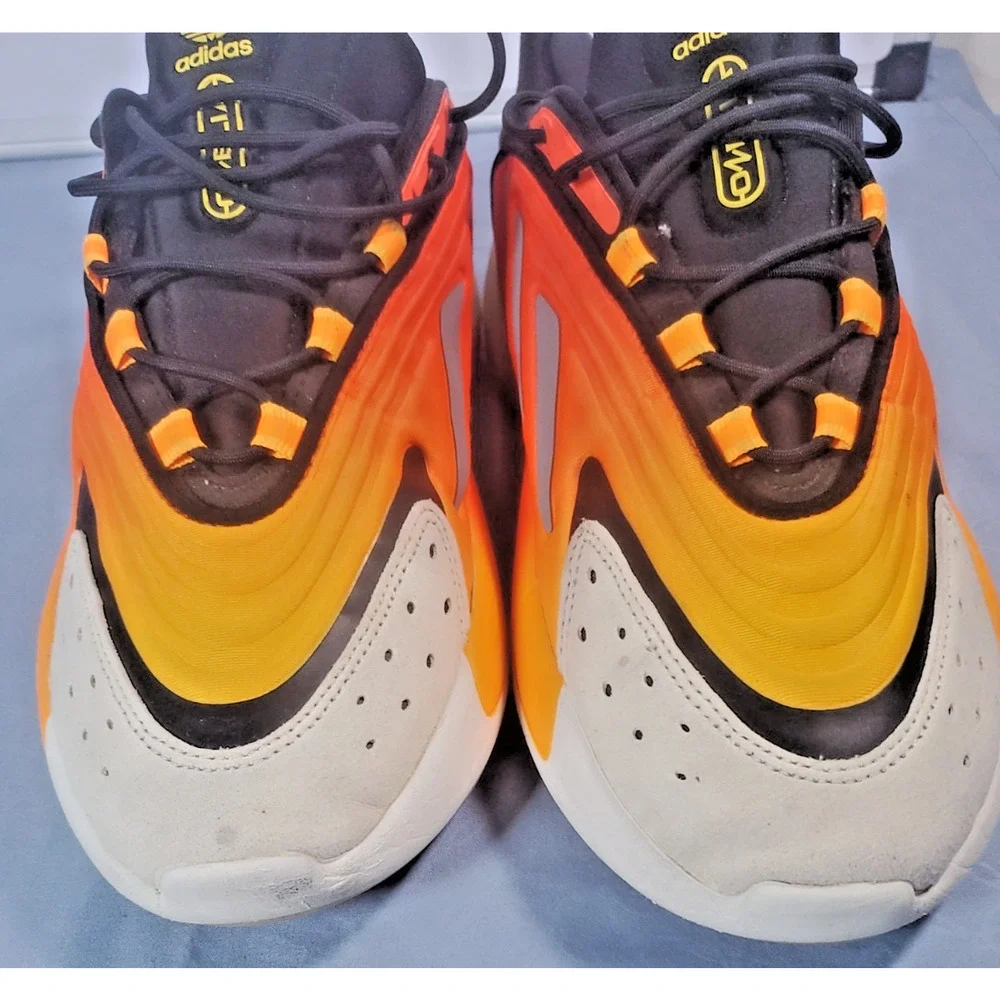 Adidas Ozelia Fiery Orange Yellow Gradient Men's Size 10.5 Sneakers G54894